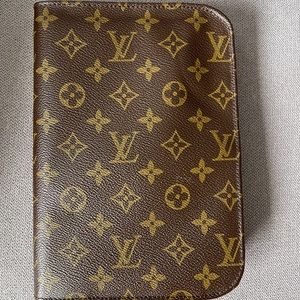 Louis Vuitton zip agenda- vintage